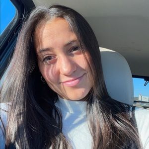 Meet your Posher, Nina